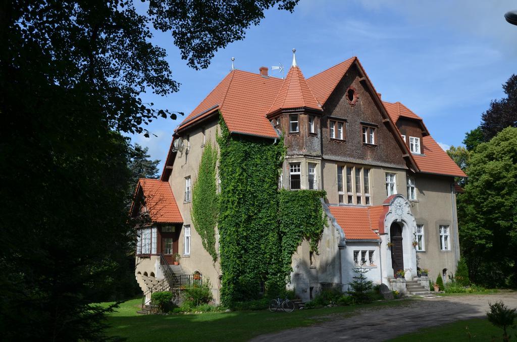 Palac Mysliwski Orle Solutions Мирославець Екстер'єр фото