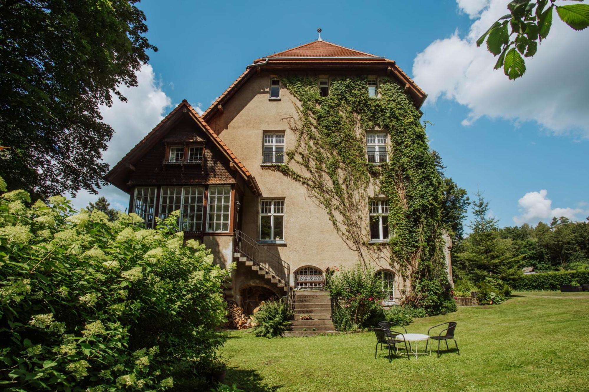 Palac Mysliwski Orle Solutions Мирославець Екстер'єр фото