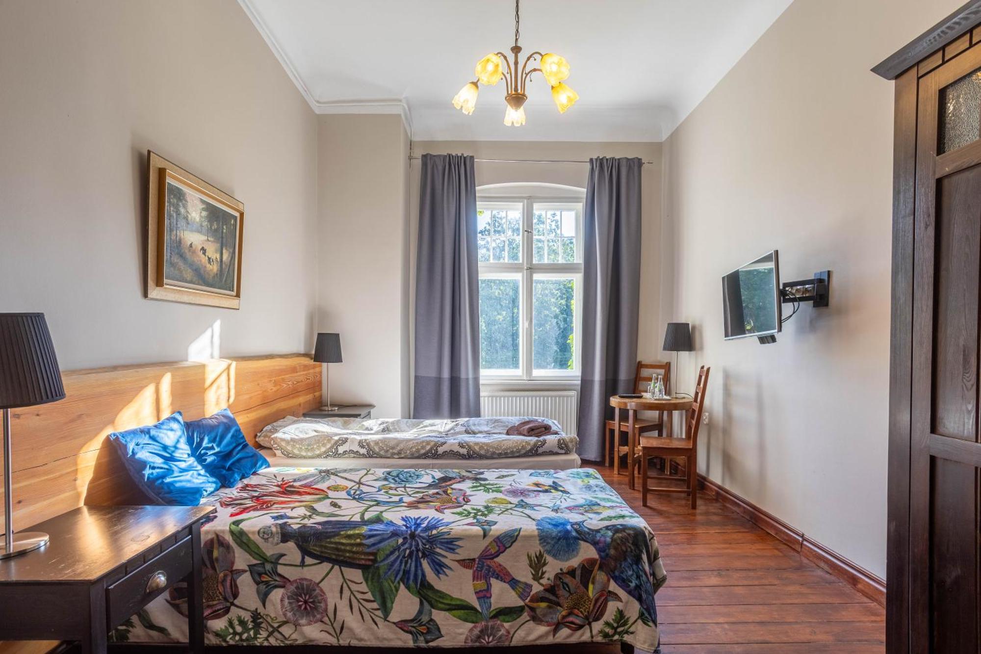 Palac Mysliwski Orle Solutions Мирославець Екстер'єр фото