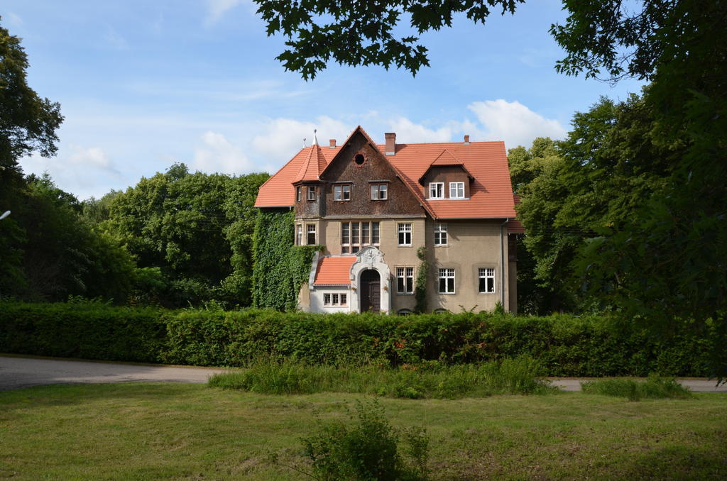 Palac Mysliwski Orle Solutions Мирославець Екстер'єр фото